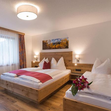 Alpenrose Appartements Burger Evelin Sankt Anton am Arlberg Dış mekan fotoğraf